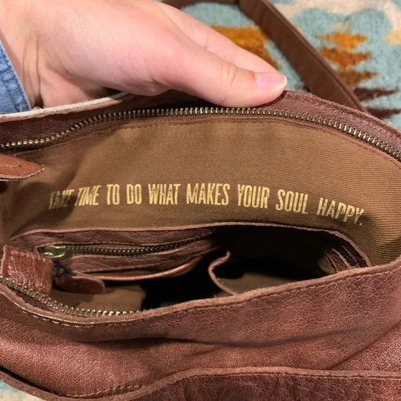 STS Ranchwear Cowhide Crossbody - Picture 7 of 11